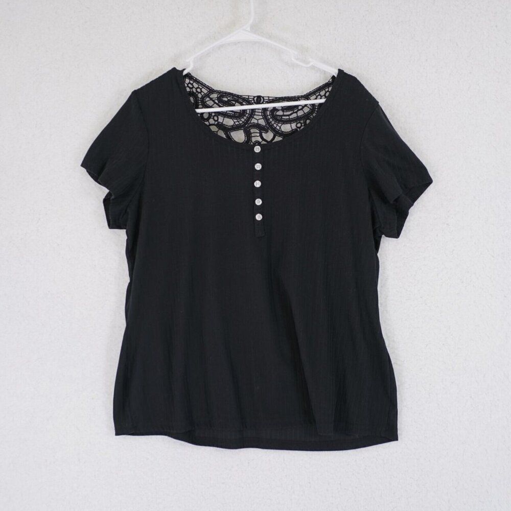 Bobbie Brooks Plus Size 1X Black Floral Lace Top / Blouse Short Sleeve